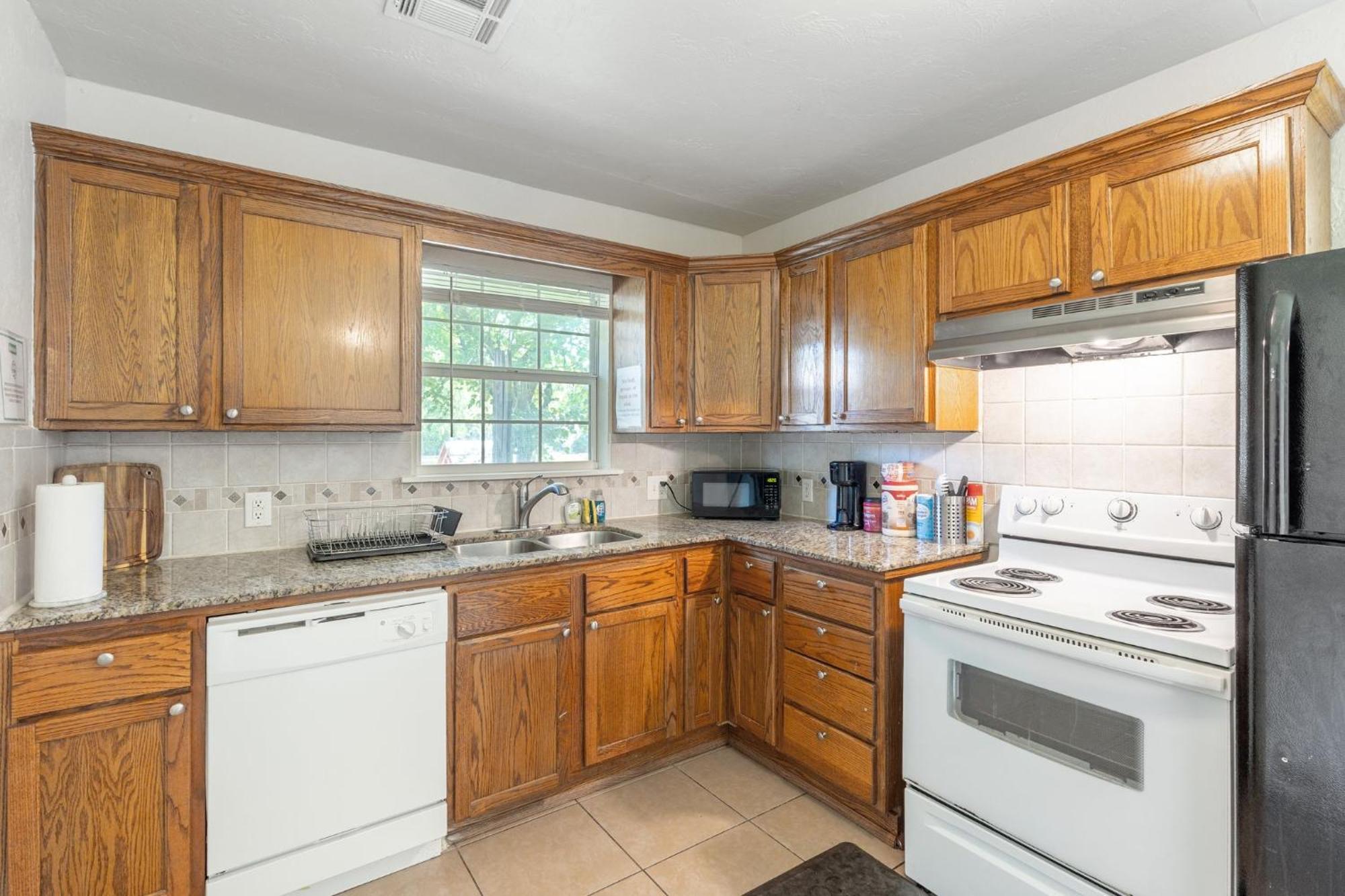 2br Family Getaway With Wifi Smart Tv #ta Ferienhaus Oklahoma Stadt